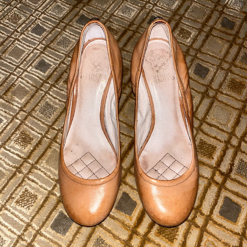 Vince Camuto light tan leather wedge size 8.5